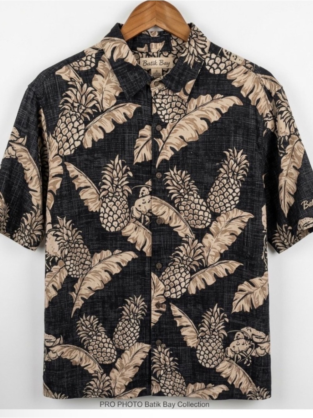 Batik Bay Men’s L Black & Beige Pineapple Print Hawaiian Button-Down Shirt